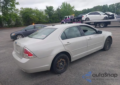 2008 Ford Fusion S из США, поврежденный, VIN 3FAHP06Z08R188542